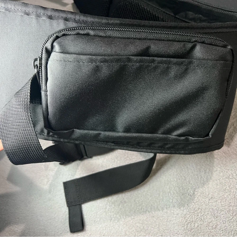 Momcozy baby hip seat carrier - NEW medium - Picture 7 of 7